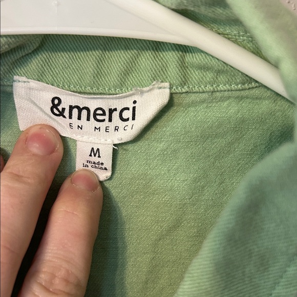 Green Sleeveless Button-Up Romper - Picture 2 of 3